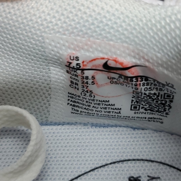 Nike Air Force 1 - Picture 5 of 8